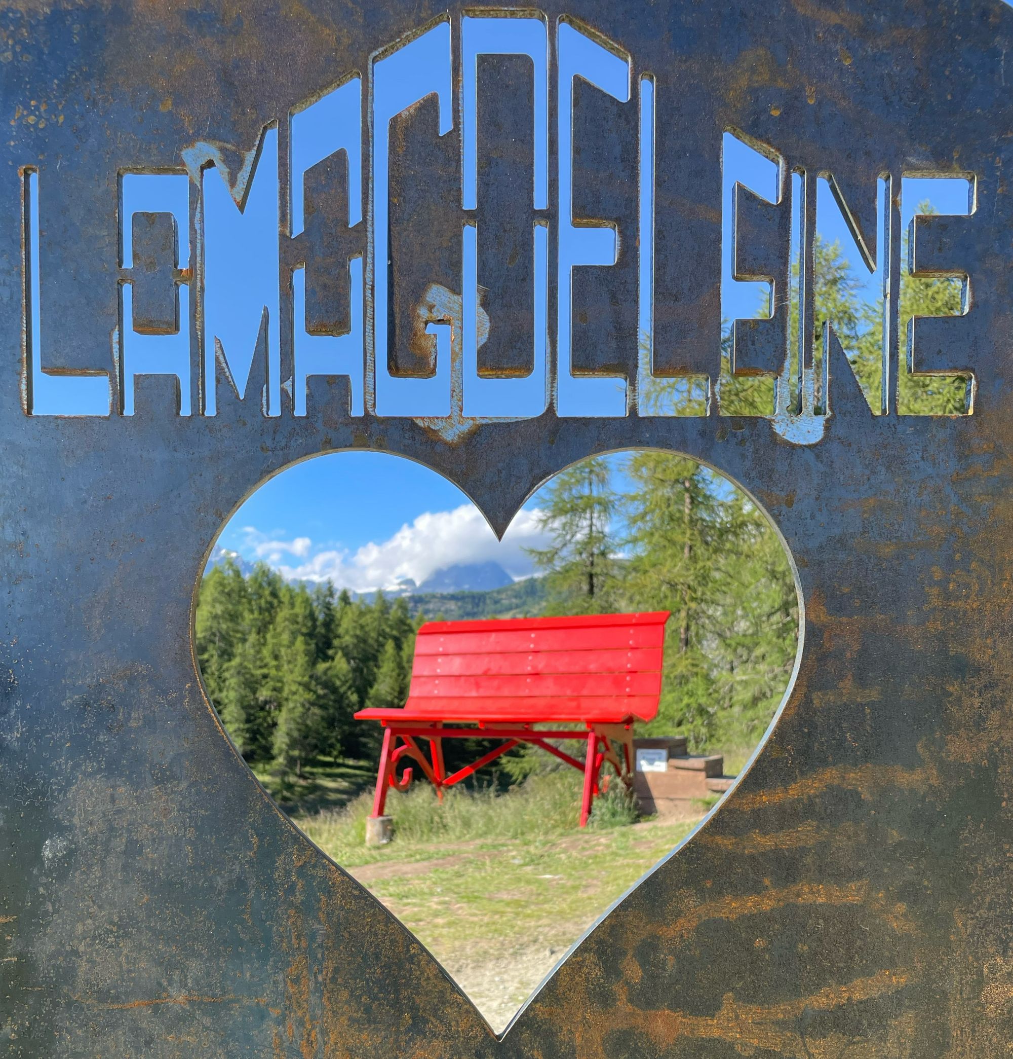 BIG BENCH TOUR